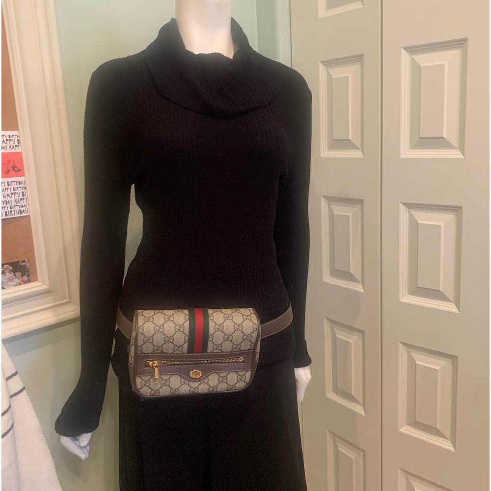 Gucci belt/waist bag, Fabulous!, Tags and dust bag included.